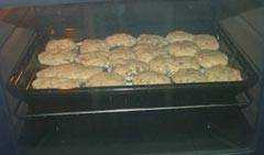galletas de chocolate cookies en el horno