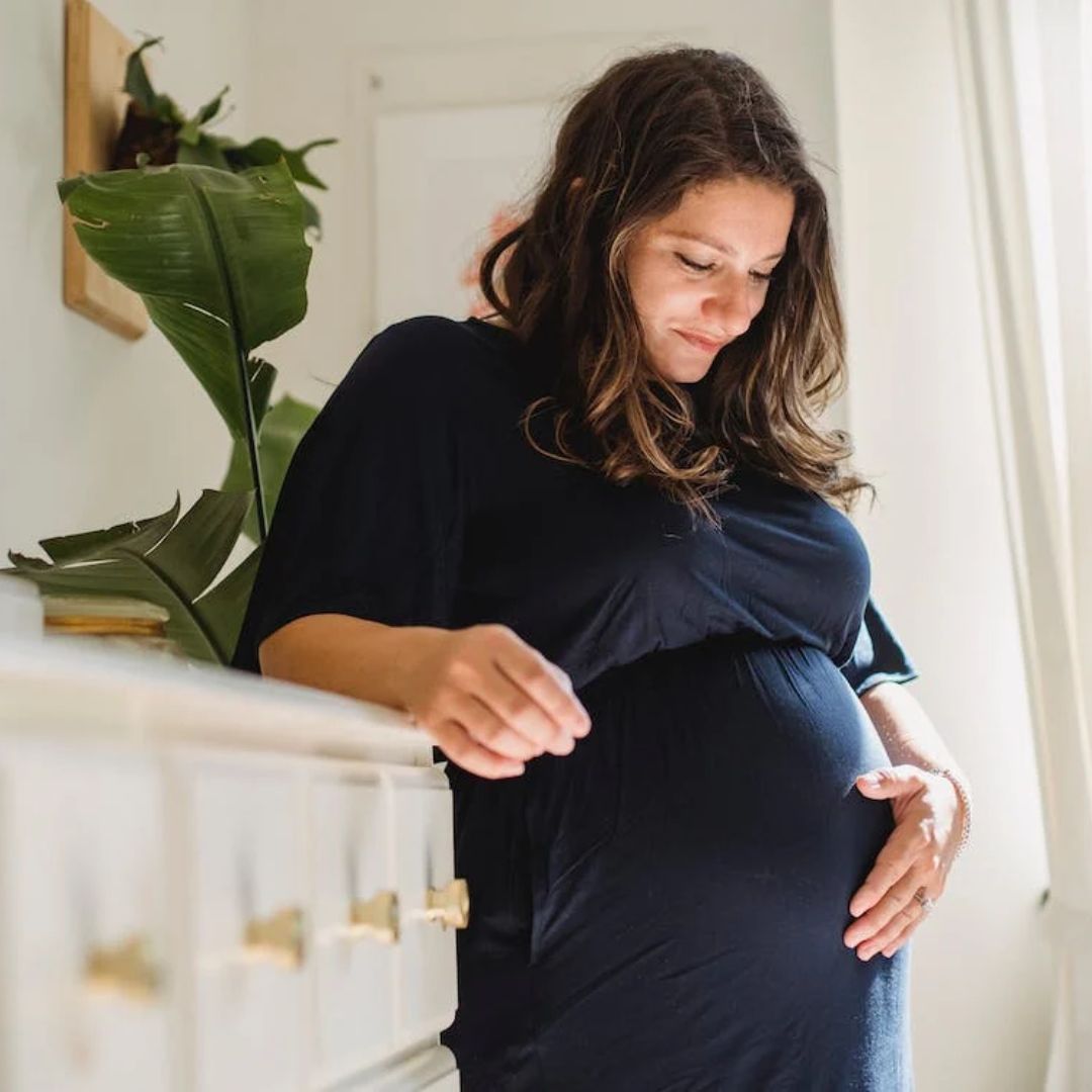 Embarazada, Qué es la relaxina y cómo influye en el embarazo y el parto