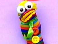 juegos infantiles para cuando estamos de viaje. La Marioneta Tragona. hacer marionetas infantiles