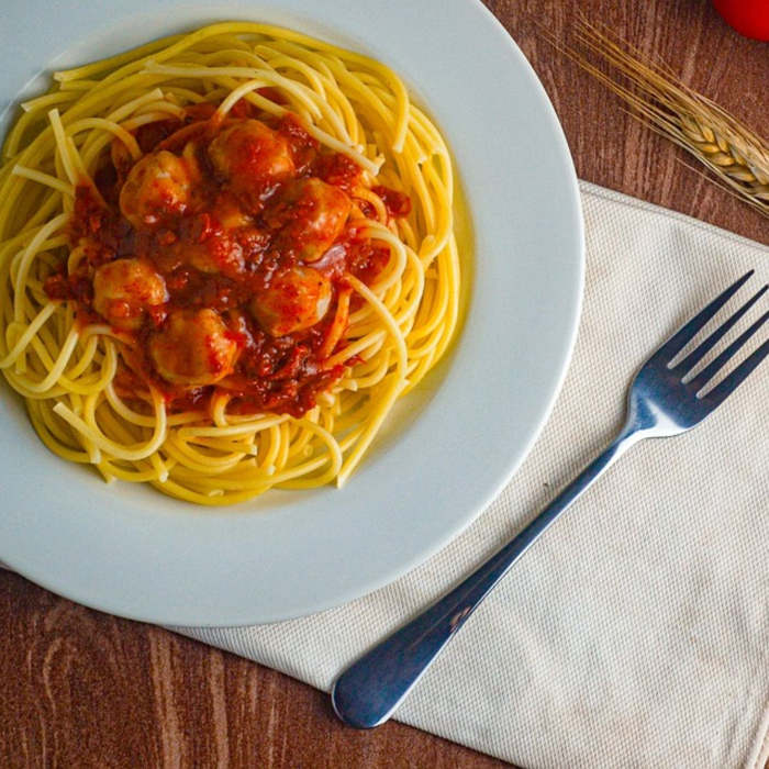 Receta para hacer Albóndigas de calabaza, tomate y albahaca