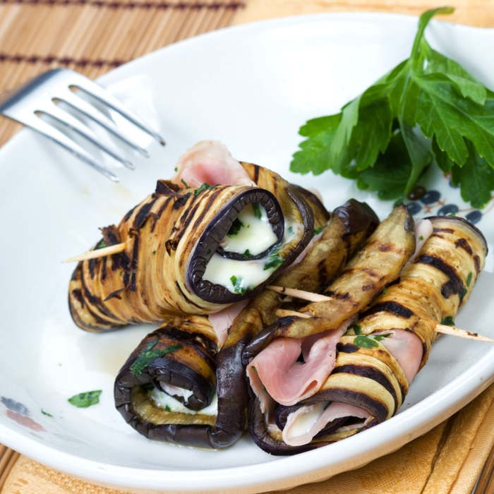 Berenjena rellena de jamón y mozzarella, recetas keto