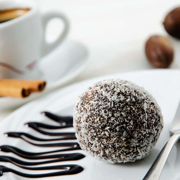 Repostería bolitas de coco con leche condensada