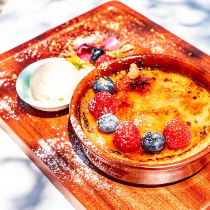 Cómo hacer Crème Brûlée casero con caramelo crujiente y vainilla - Receta clásica francesa