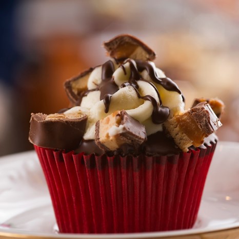 Receta cupcakes de snickers, recetas halloween, recetas navidad,