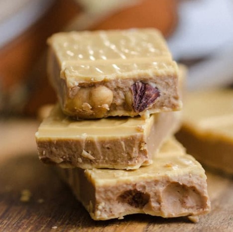 Receta para hacer Fudge o turrón de chocolate blanco