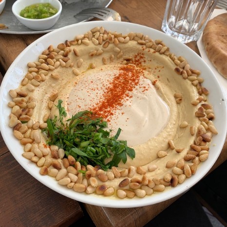 Receta para hacer Hummus de ajo asado