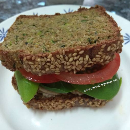 pan keto de calabacín, pan sin gluten, cetogénico