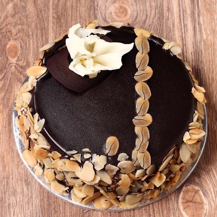 tarta de chocolate y almendras