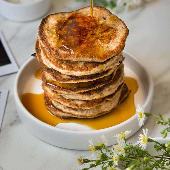 tortitas de plátano, panqueque, buñuelos, banana