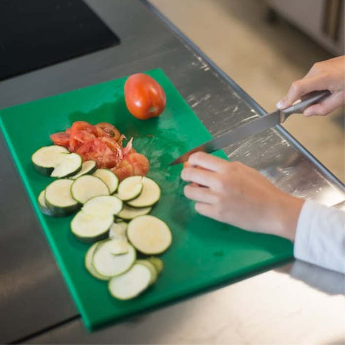 Ensalada de Calabacín y Tomate: Una Explosión de Sabores Refrescantes