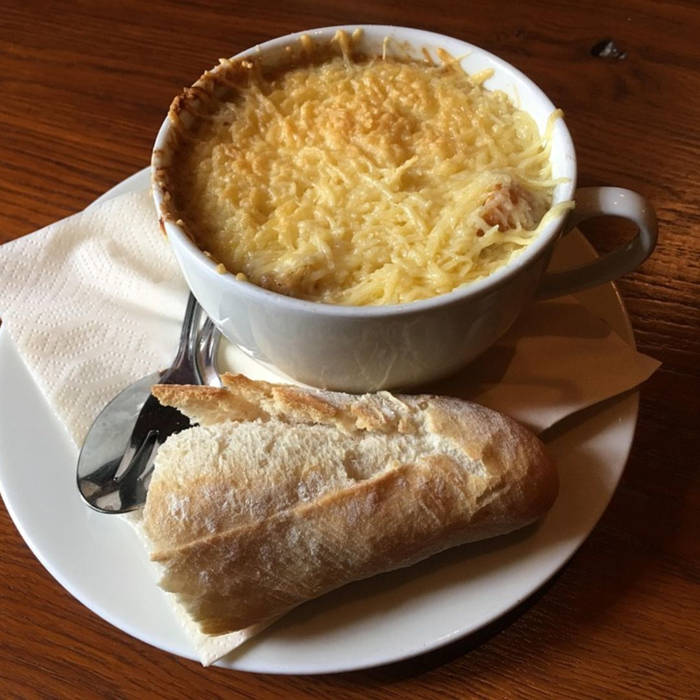 Cómo Hacer la Mejor Sopa de Cebolla en Casa