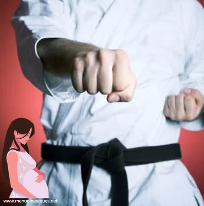 ¿Se puede seguir practicando Artes marciales mixtas durante el embarazo? ¿Pueden las embarazadas hacer Artes marciales mixtas? 