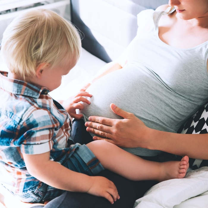 Segundo embarazo con un bebé o niño pequeño