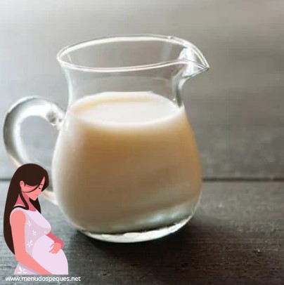 ¿Puede una mujer embarazada tomar suero de leche? embarazo