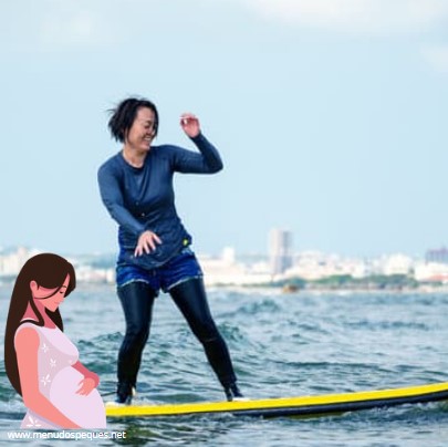 ¿Se puede seguir haciendo Surf  durante el embarazo? ¿Pueden las embarazadas hacer Surf? 