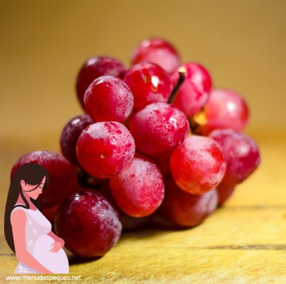 ¿Puede una mujer embarazada comer uvas? embarazo