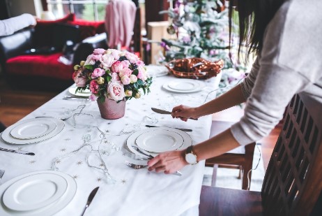 ¿Cómo poner la mesa para la cena?