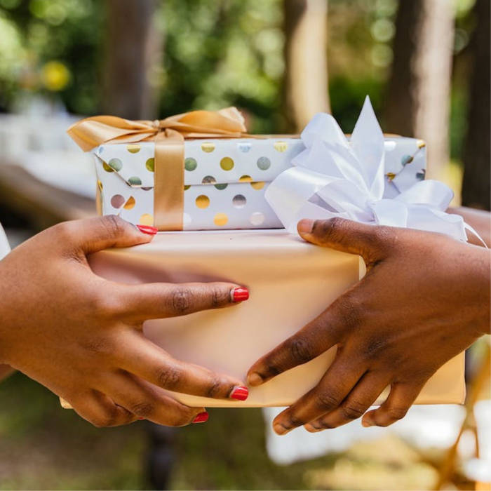 Guía de Regalos de Cumpleaños para Mujeres: Ideas que Harán Feliz a Cualquiera