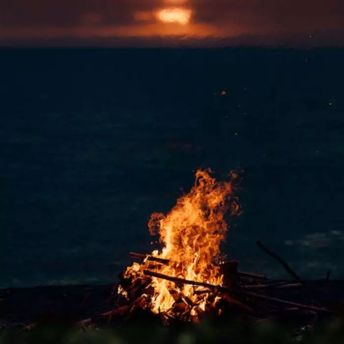 la noche de san juan leyenda, hoguera, noche de san juan, ritual noche de san juan