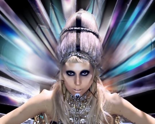  Born This Way - Lady Gaga