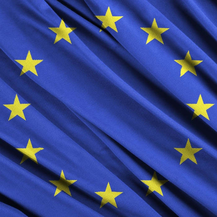 ¿Cuándo se creó la bandera de la Unión Europea? ¿Por qué la bandera europea tiene 12 estrellas?