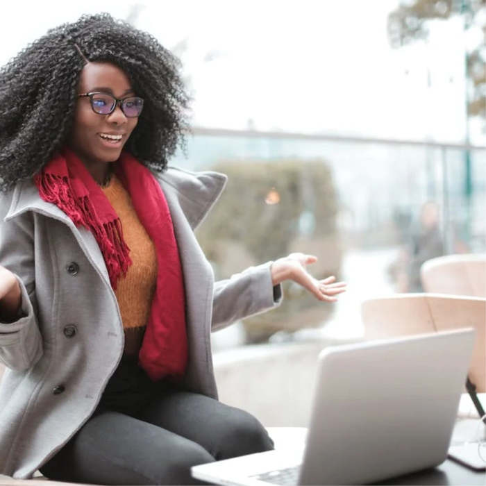 Estrategias para Superar Problemas de Comunicación y Confianza en una Relación a Distancia