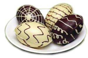 Huevos de pascua de chocolate