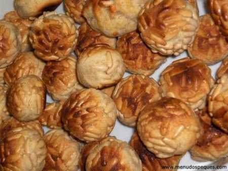 panellets, Repostería típica para el día de todos los santos