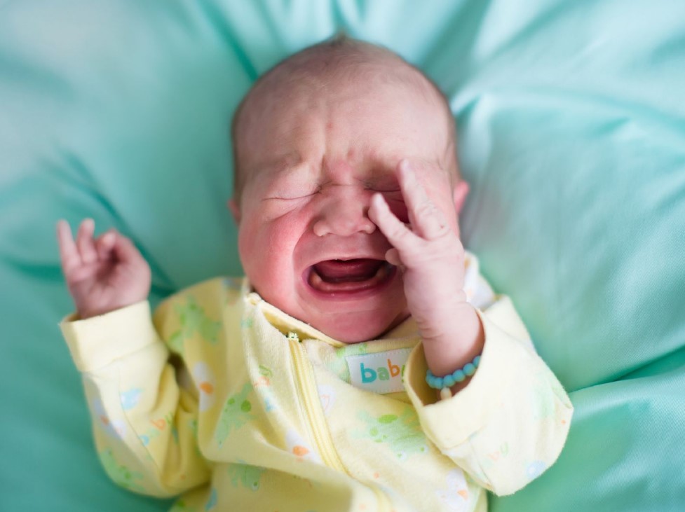 Cómo reaccionar al llanto del bebé