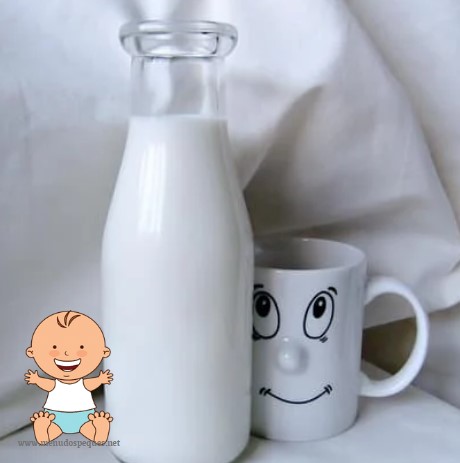 ¿Cuándo puede tomar leche de vaca el bebé? ¿Es la leche de vaca segura para los bebés?