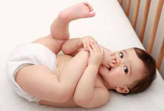 deposiciones lactante, caca recién nacido
