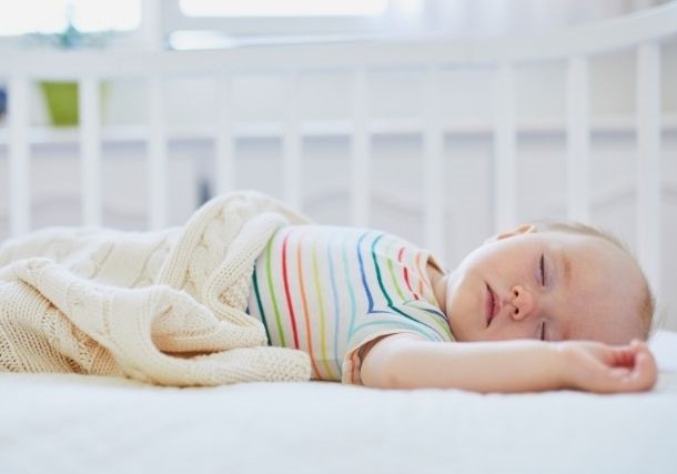 ¿Por qué el bebé tiene problemas para dormirse?