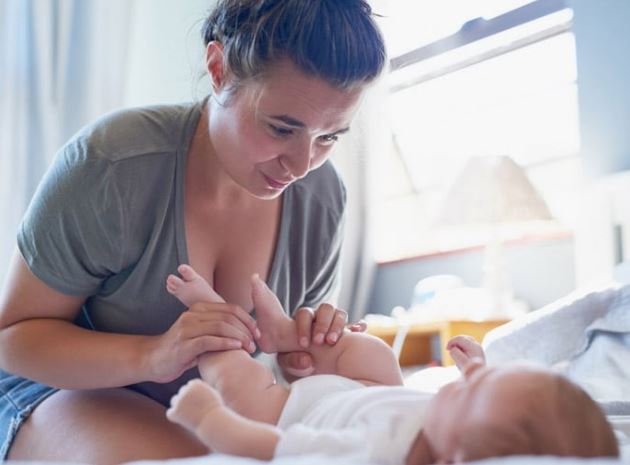 Cómo hacer masaje al bebé