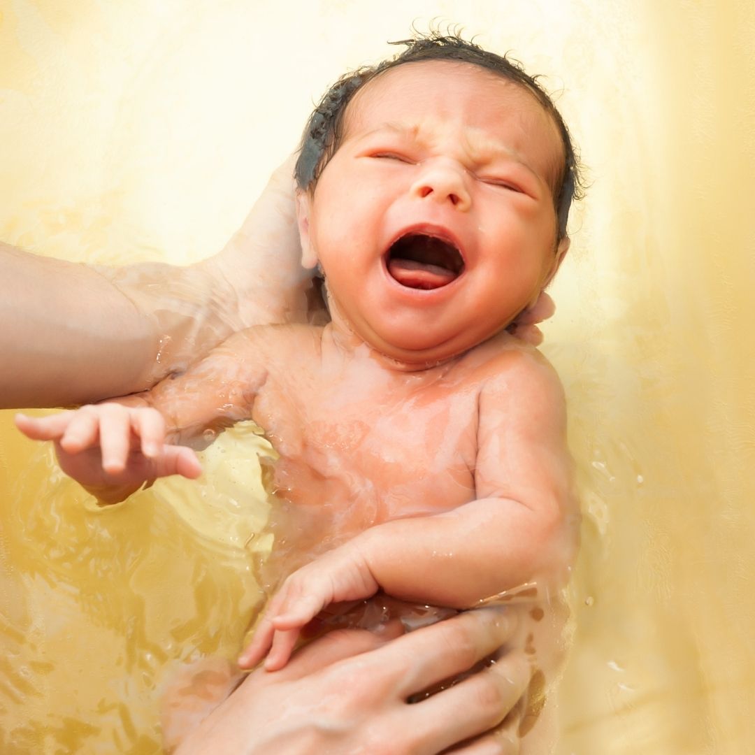 ¿Por qué llora el bebé durante el baño?