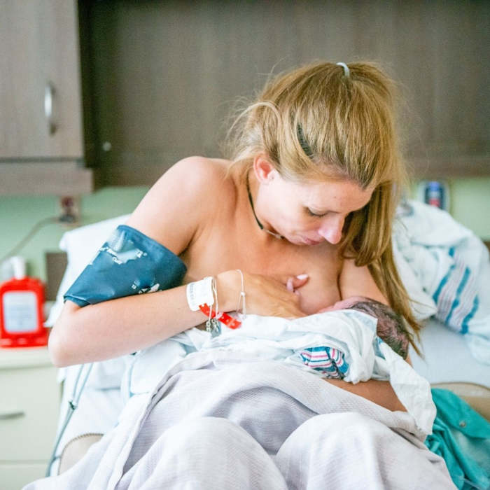 Primeras horas lactancia, consejos y beneficios para la madre y el bebé