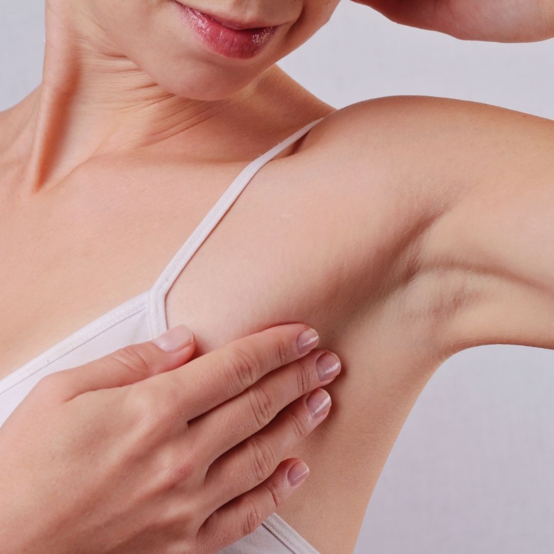 Tejido mamario en las axilas y lactancia