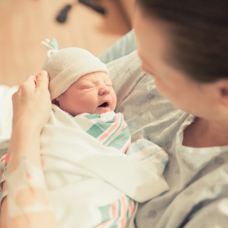 Consejos para visitar a un recién nacido en el hospital
